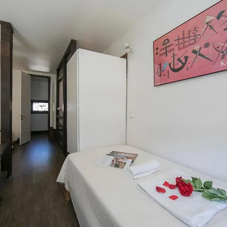 아파트 Sainte-foy-l'argentiere Sleeps 3